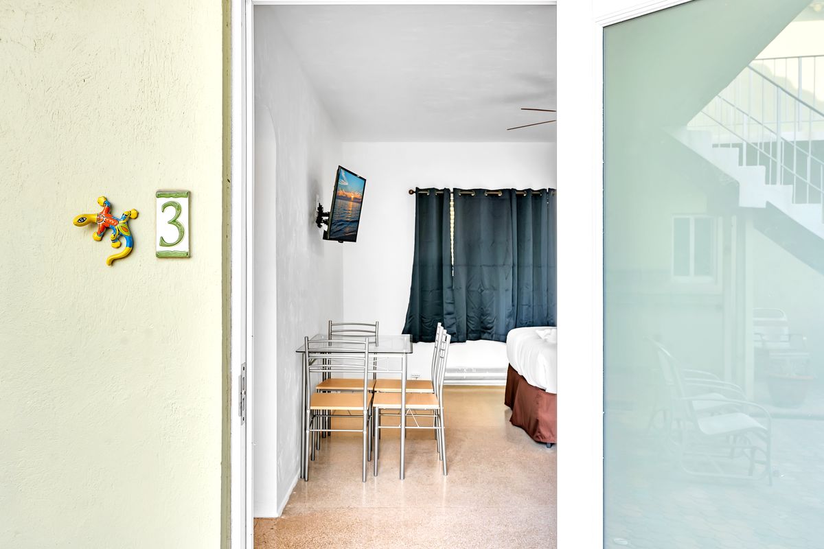 Room 3